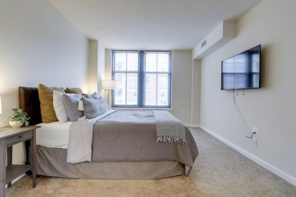 Fantastic 2 Bedroom Condo At Pentagon City Arlington Kültér fotó